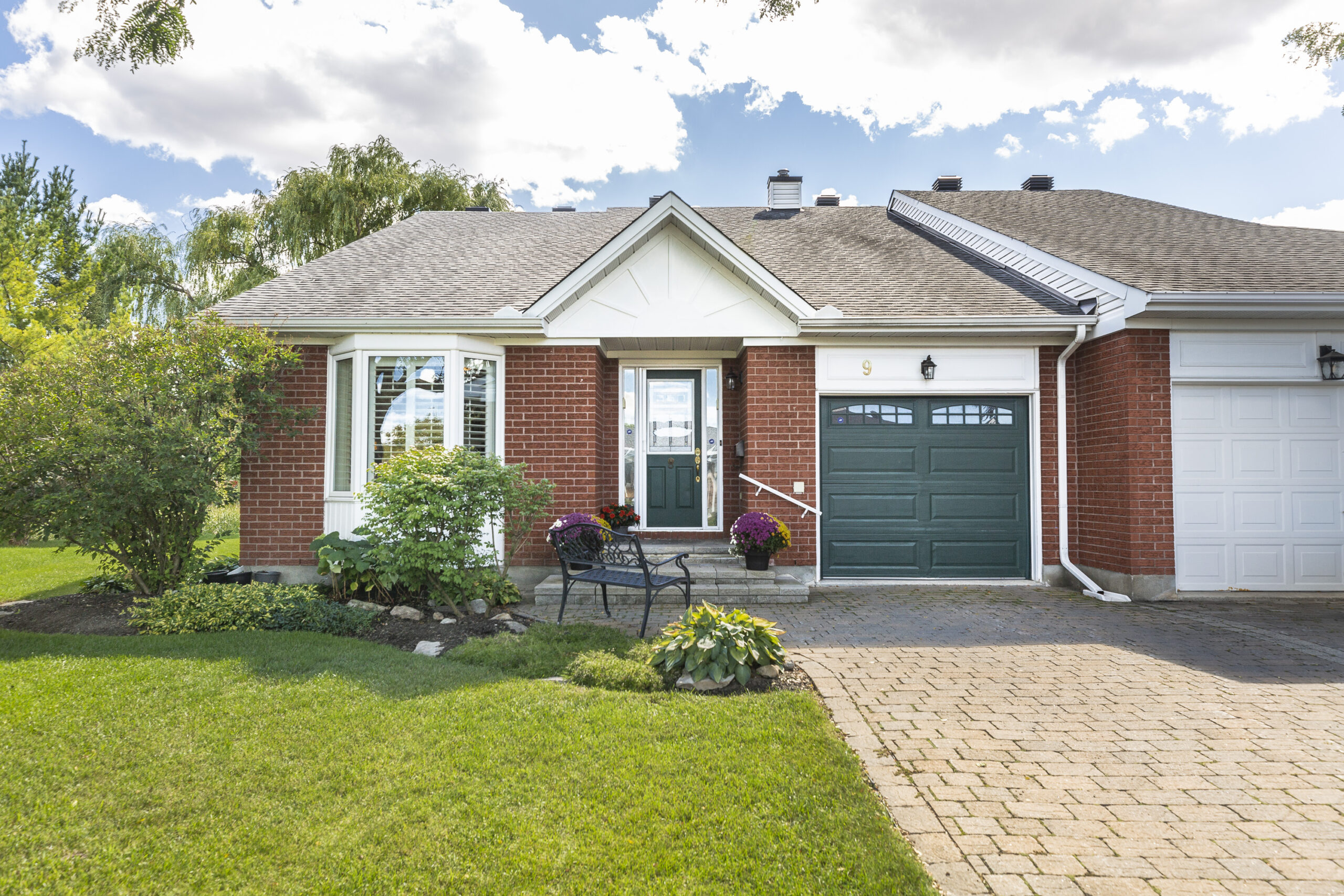 SOLD Shirley's Brook Hauschild Group